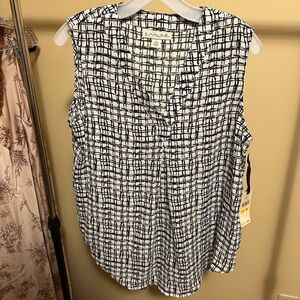 EVALINE Black and White Women's Tank Top